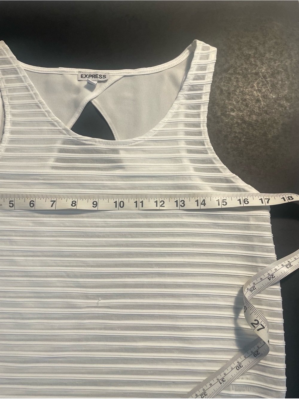 Express White Ribbed Keyhole Tank - Picture 11 of 12